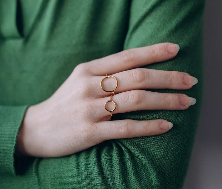 Anillo círculo calado